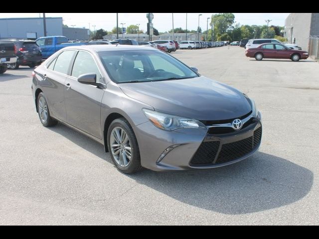 2016 Toyota Camry SE