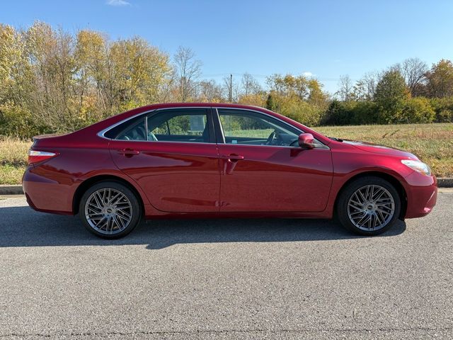 2016 Toyota Camry XSE