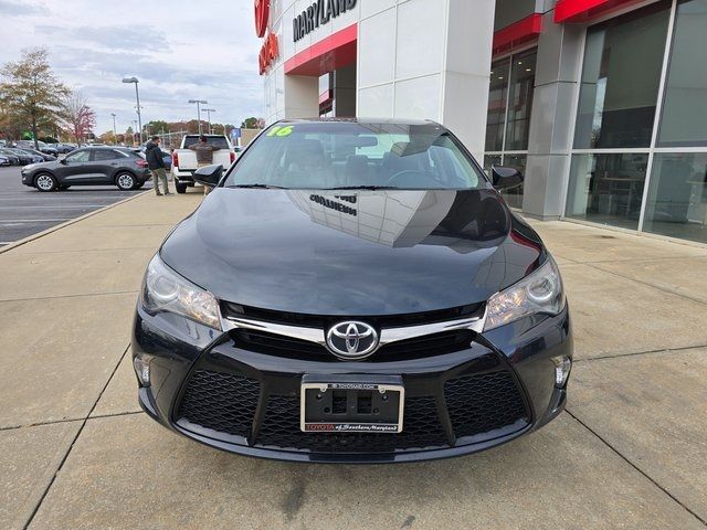 2016 Toyota Camry SE