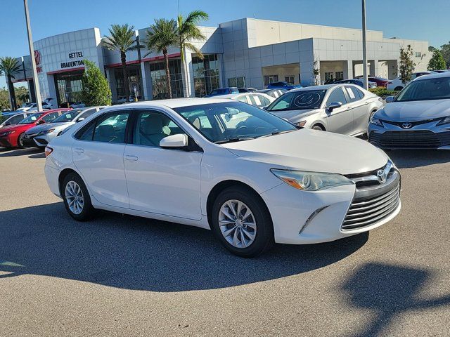 2016 Toyota Camry LE