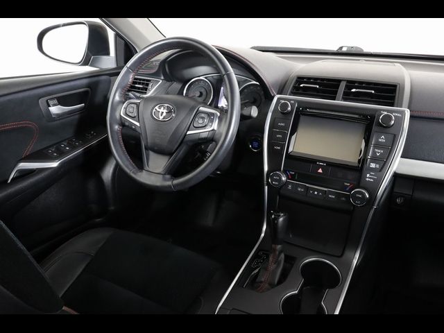 2016 Toyota Camry XSE