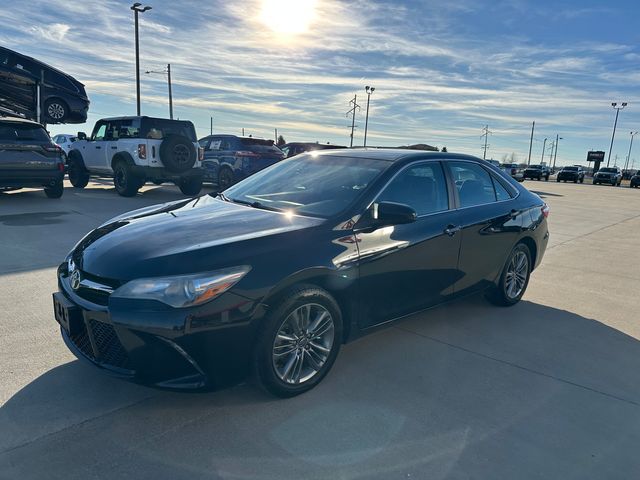 2016 Toyota Camry 