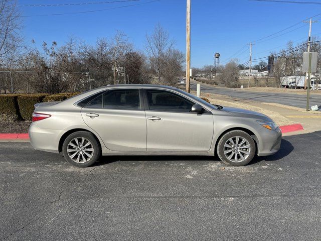 2016 Toyota Camry XLE