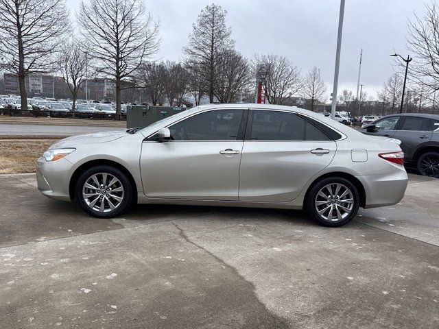 2016 Toyota Camry XLE