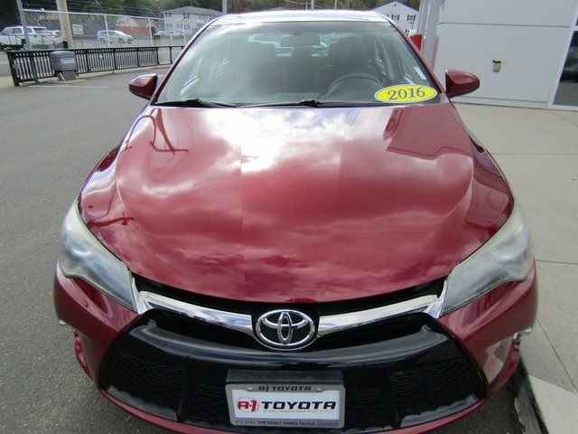 2016 Toyota Camry SE