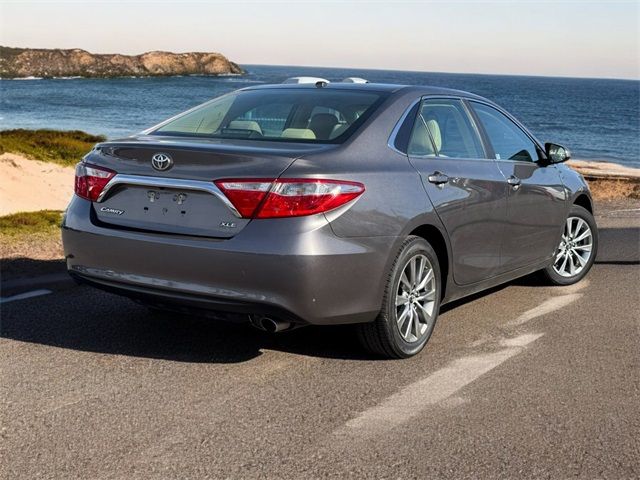 2016 Toyota Camry XLE