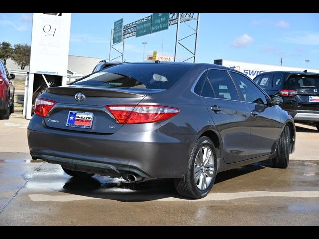 2016 Toyota Camry SE