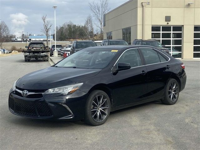 2016 Toyota Camry XSE