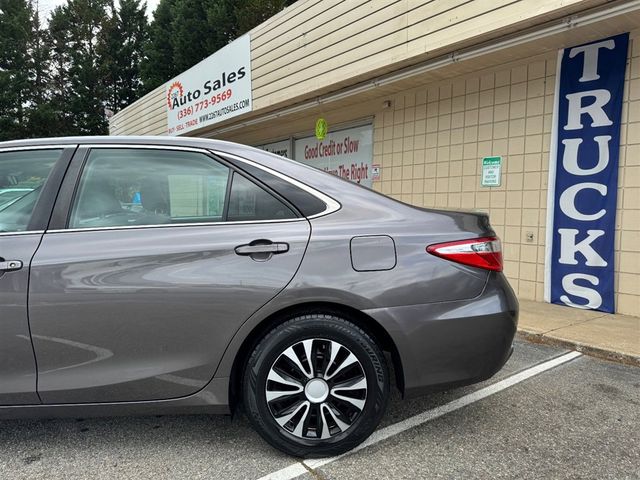2016 Toyota Camry 