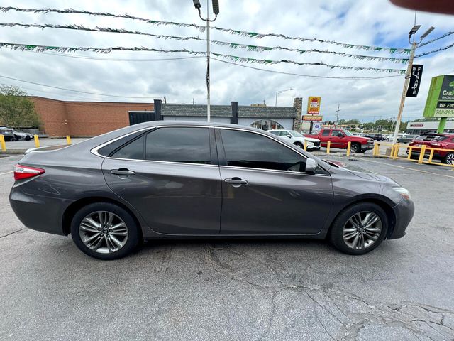 2016 Toyota Camry SE