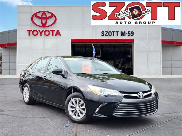 2016 Toyota Camry LE