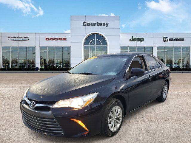 2016 Toyota Camry LE