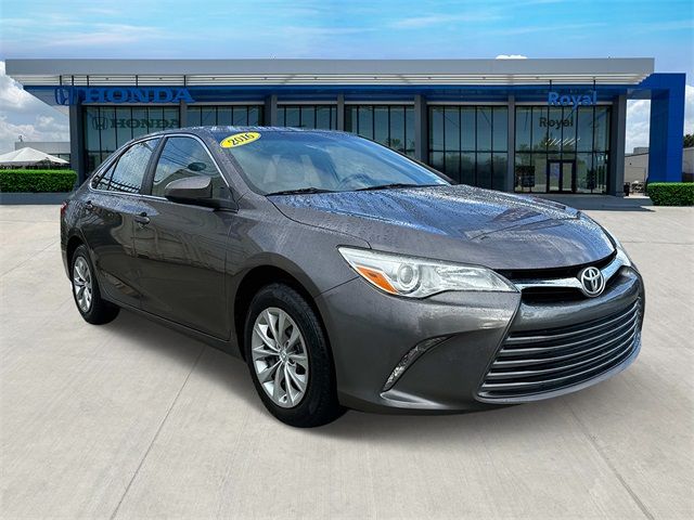 2016 Toyota Camry LE