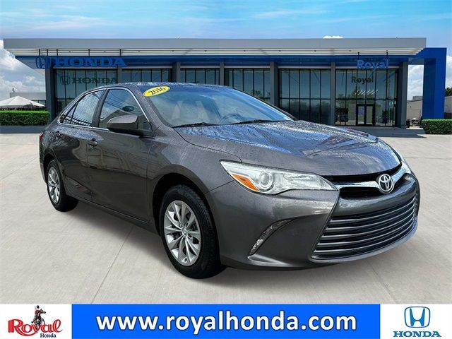 2016 Toyota Camry LE