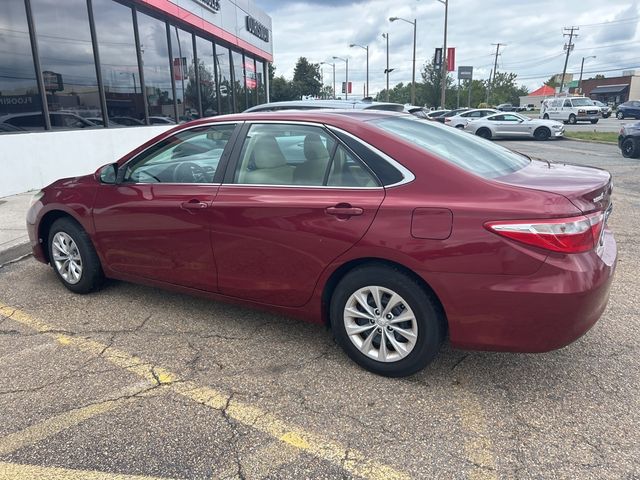 2016 Toyota Camry LE