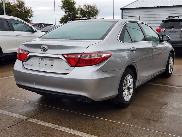 2016 Toyota Camry LE