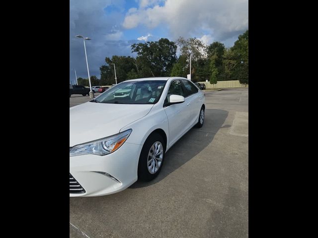 2016 Toyota Camry LE