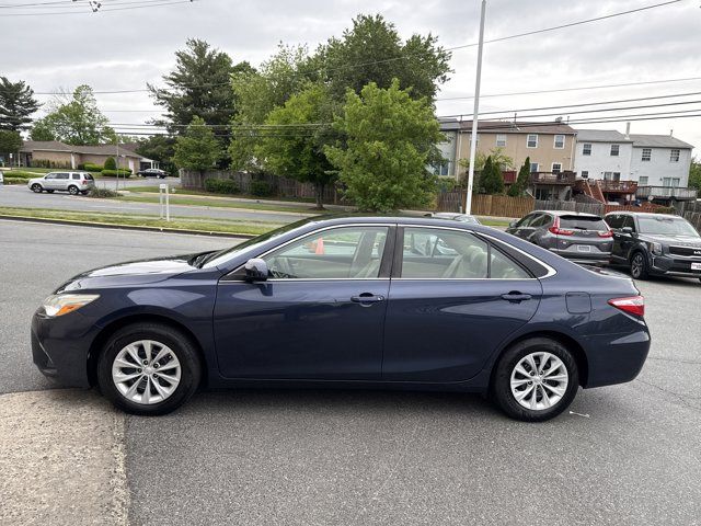 2016 Toyota Camry LE