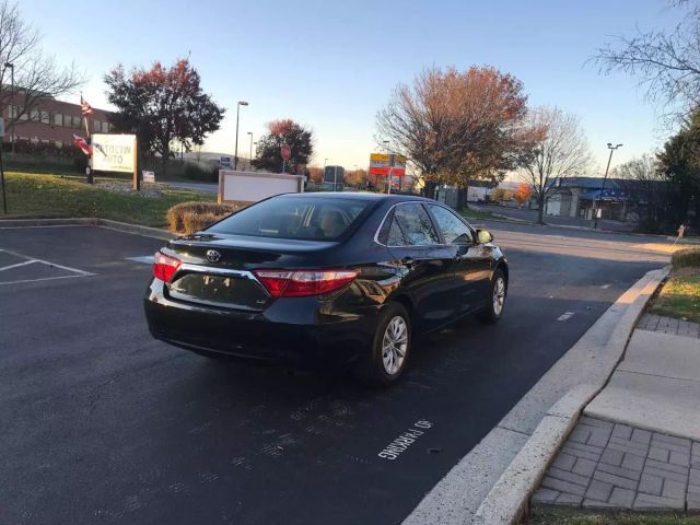 2016 Toyota Camry LE