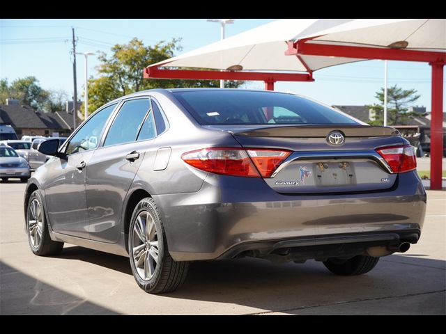 2016 Toyota Camry SE