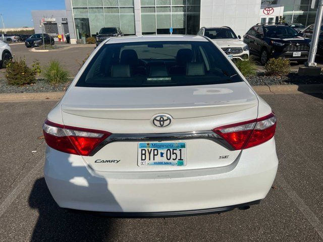 2016 Toyota Camry SE