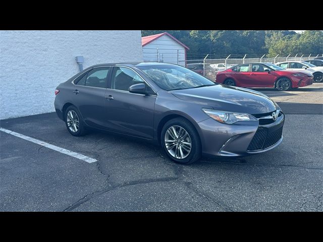 2016 Toyota Camry SE