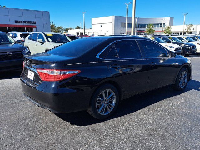 2016 Toyota Camry SE