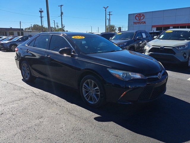 2016 Toyota Camry SE