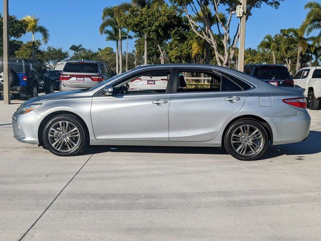 2016 Toyota Camry SE