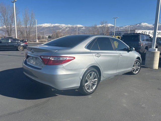 2016 Toyota Camry SE