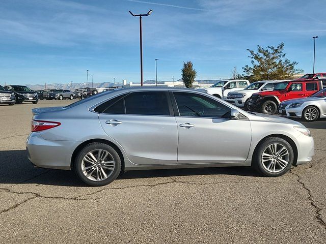 2016 Toyota Camry SE