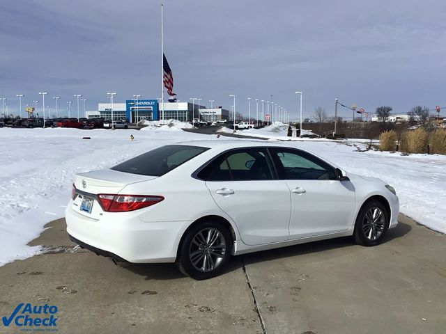 2016 Toyota Camry SE