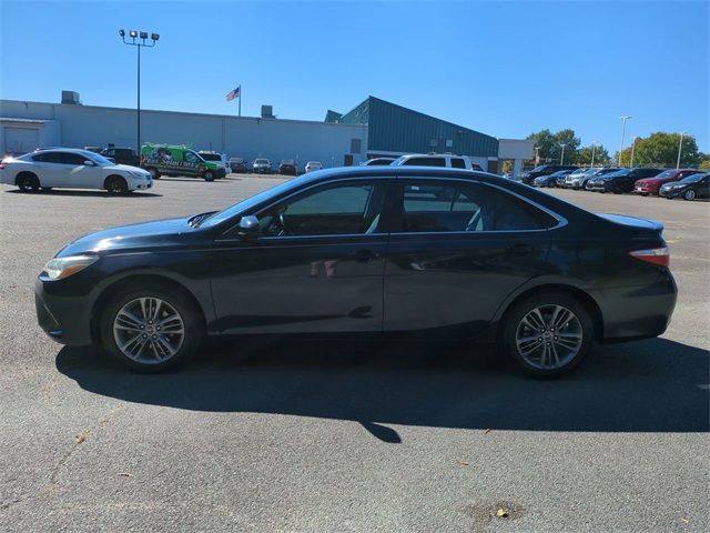 2016 Toyota Camry SE