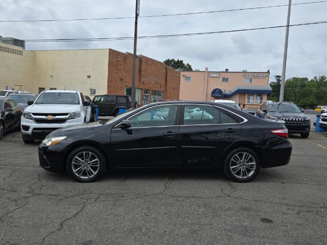 2016 Toyota Camry SE