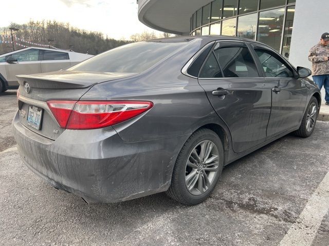 2016 Toyota Camry SE