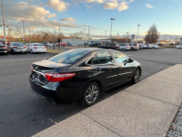 2016 Toyota Camry SE