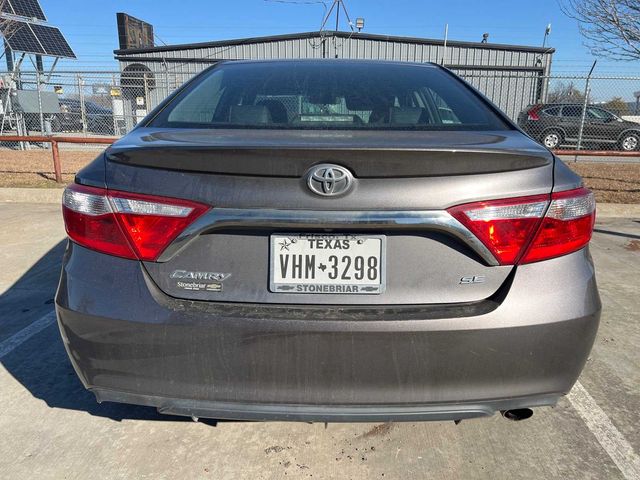 2016 Toyota Camry SE