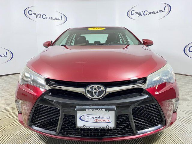 2016 Toyota Camry SE