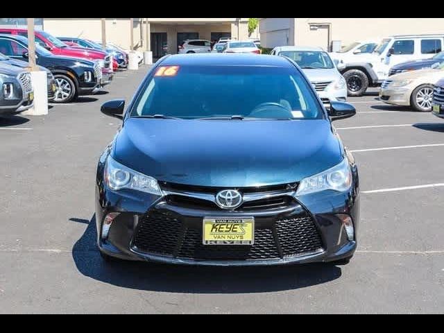 2016 Toyota Camry SE