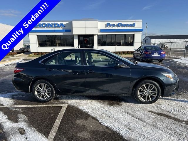 2016 Toyota Camry SE