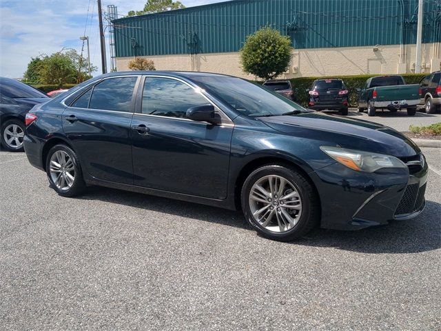 2016 Toyota Camry SE