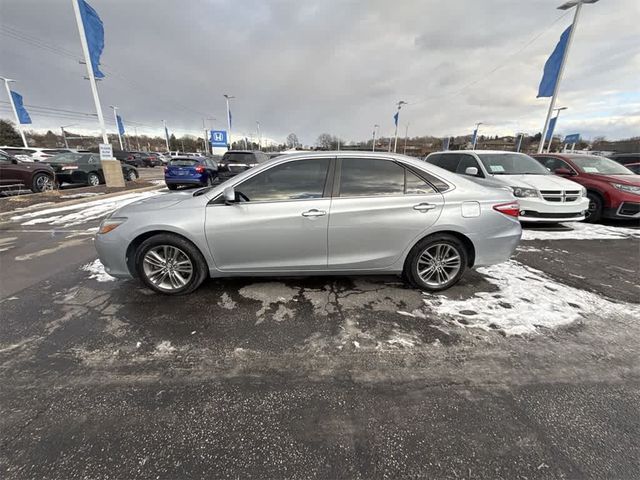 2016 Toyota Camry SE