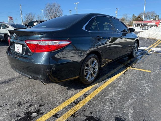 2016 Toyota Camry SE