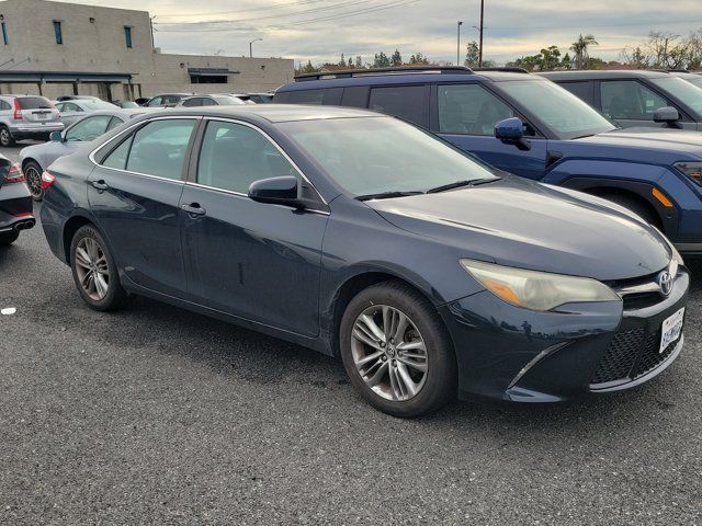 2016 Toyota Camry SE