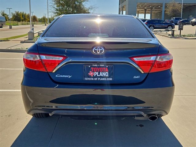 2016 Toyota Camry SE