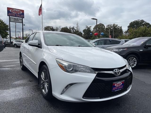 2016 Toyota Camry SE