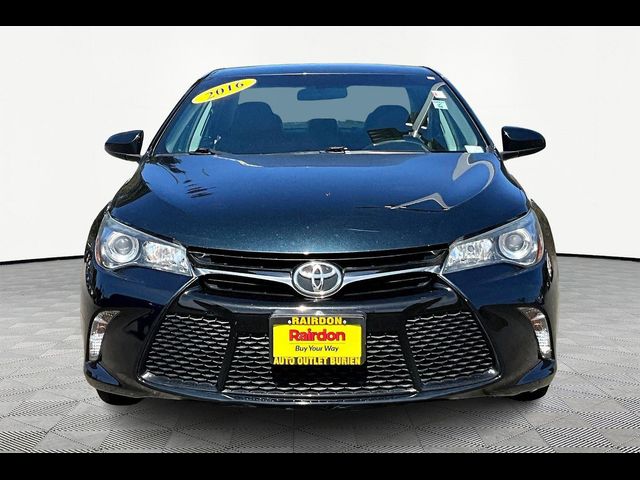 2016 Toyota Camry SE