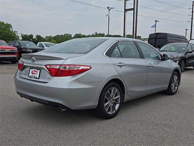 2016 Toyota Camry SE