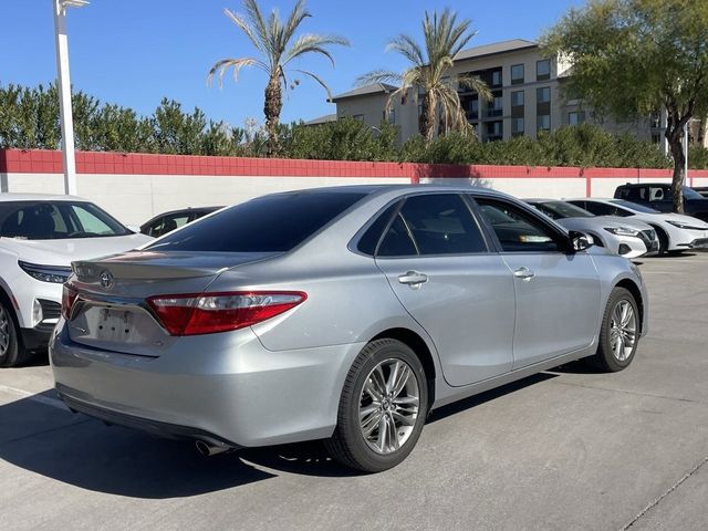 2016 Toyota Camry SE