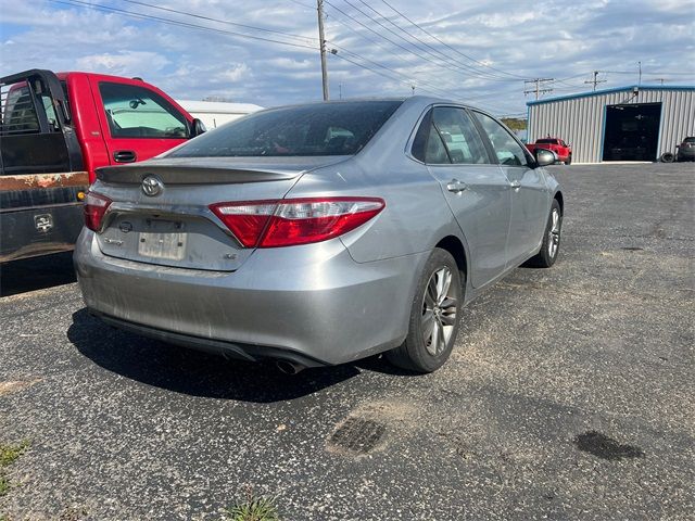 2016 Toyota Camry SE